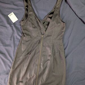 Black Sleeveless Zip-Up Dress